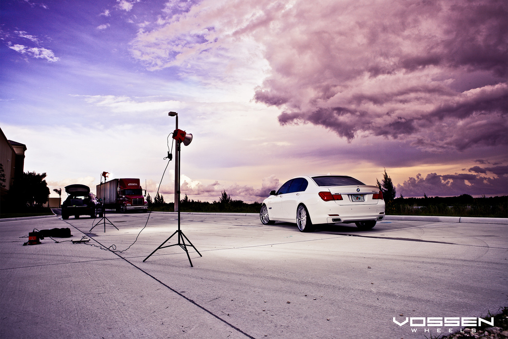 2010 BMW 750 photo