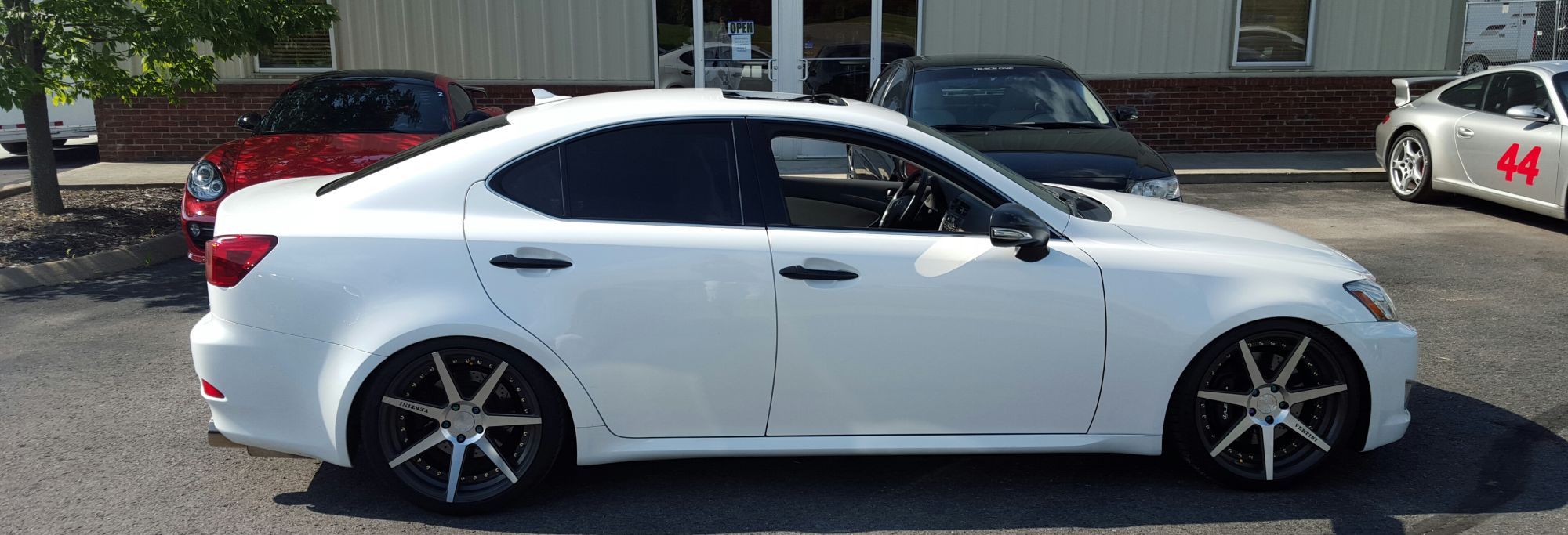 2014 Lexus IS 350 photo