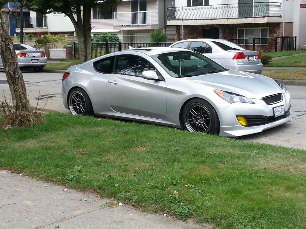 2012 Hyundai Genesis photo