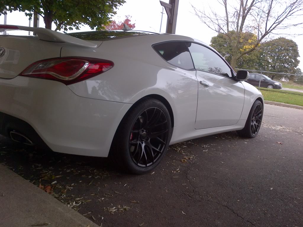 2012 Hyundai Genesis photo