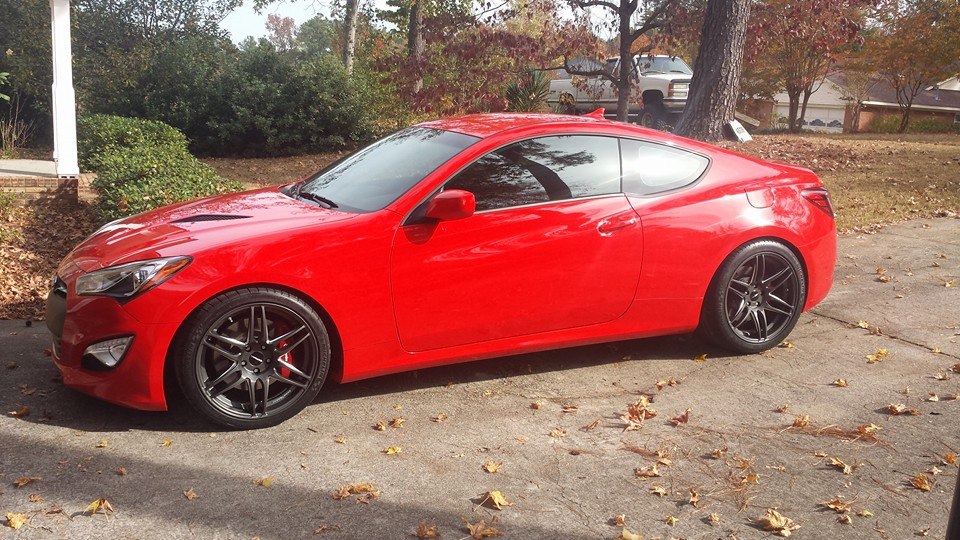 2013 Hyundai Genesis photo