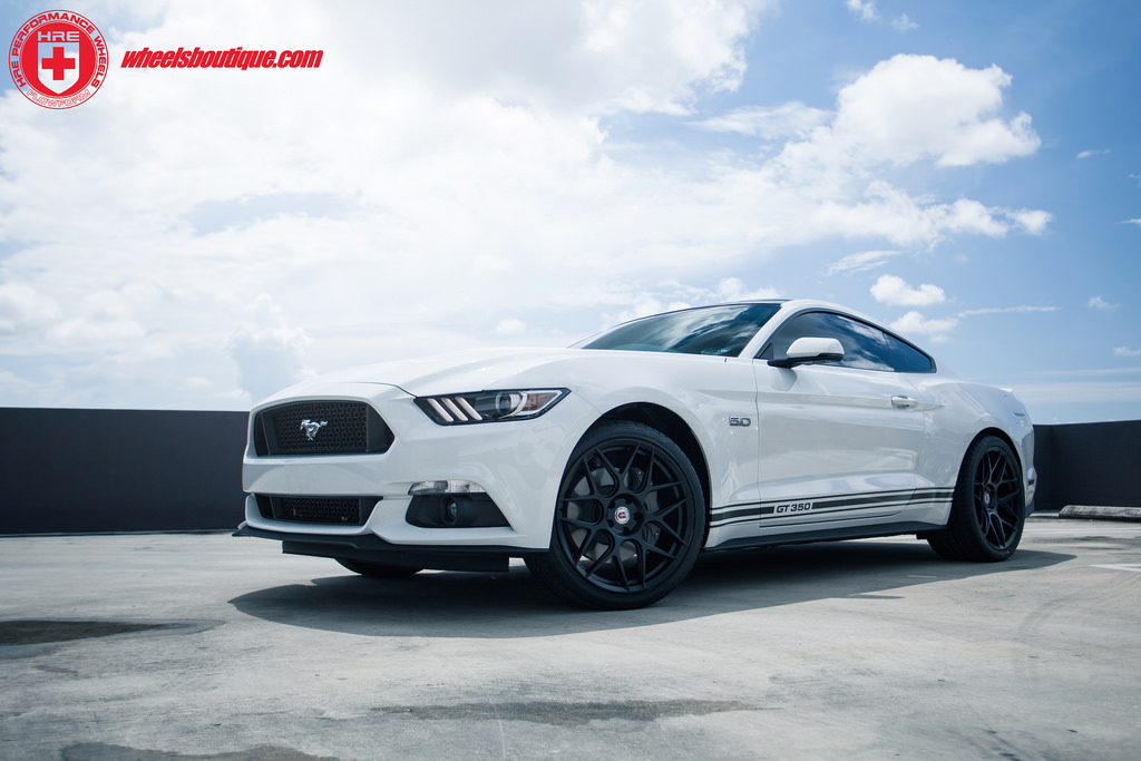 2015 Ford Mustang photo