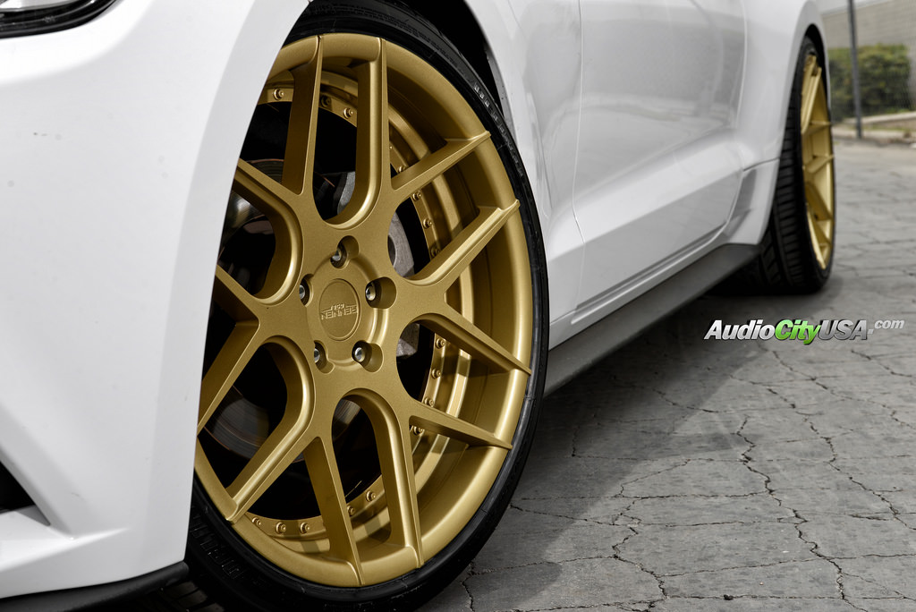 2015 Ford Mustang photo
