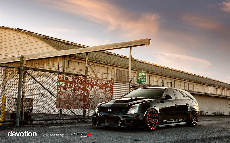 2013 Cadillac CTS-V photo