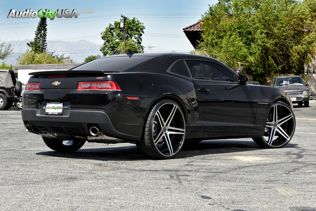 2015 Chevrolet Camaro photo