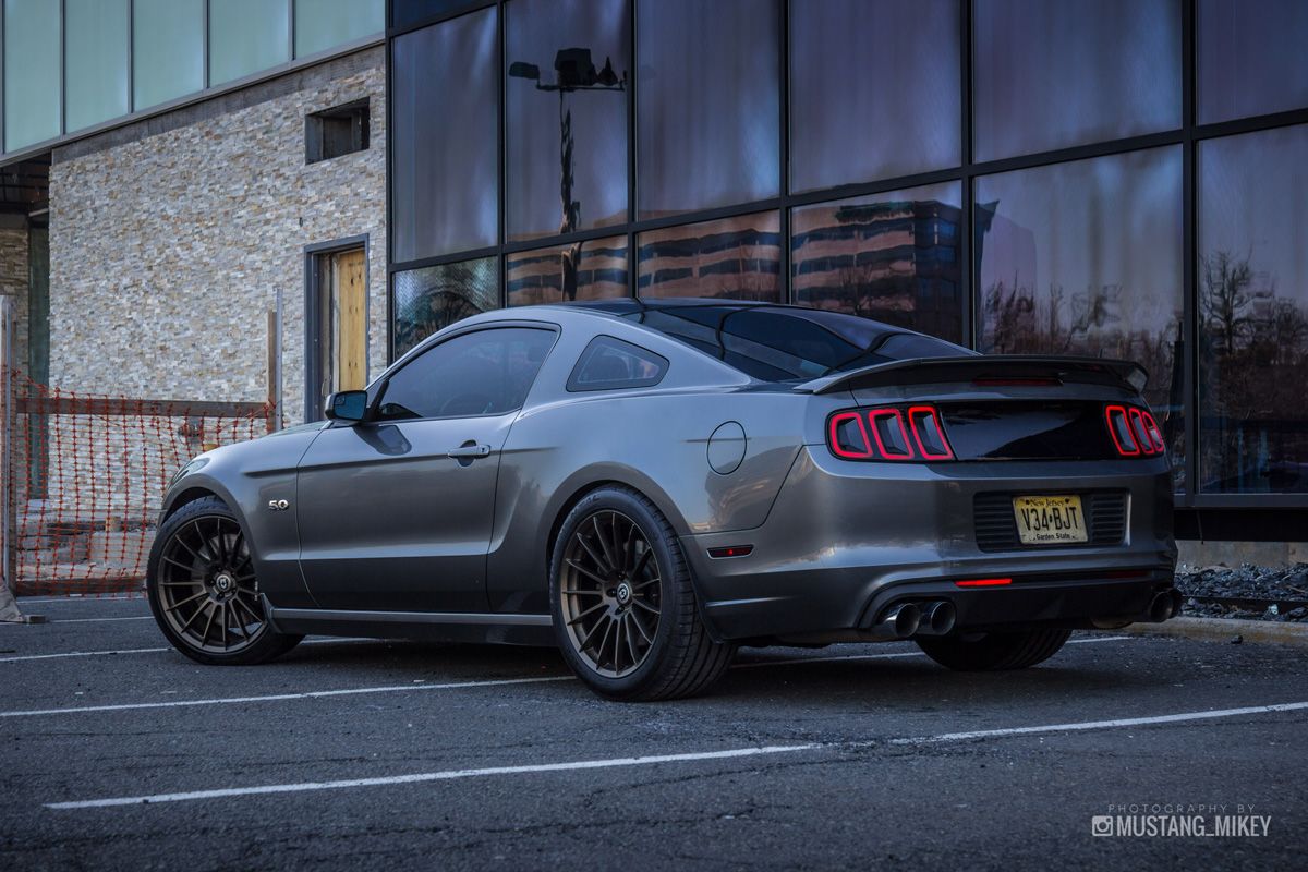 2015 Ford Mustang photo