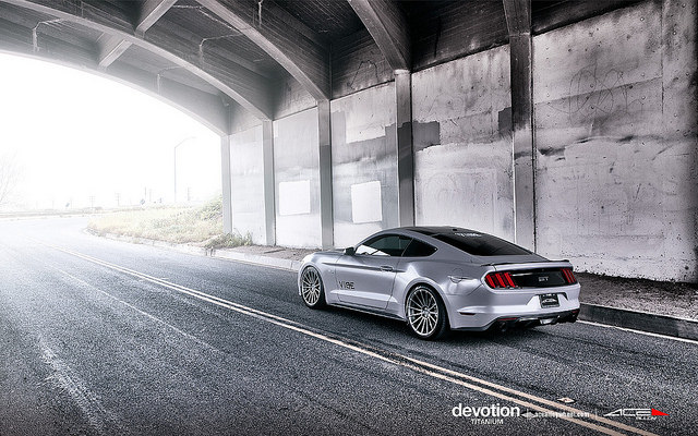 2015 Ford Mustang photo