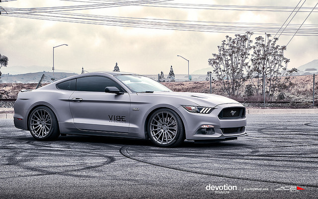 2015 Ford Mustang photo