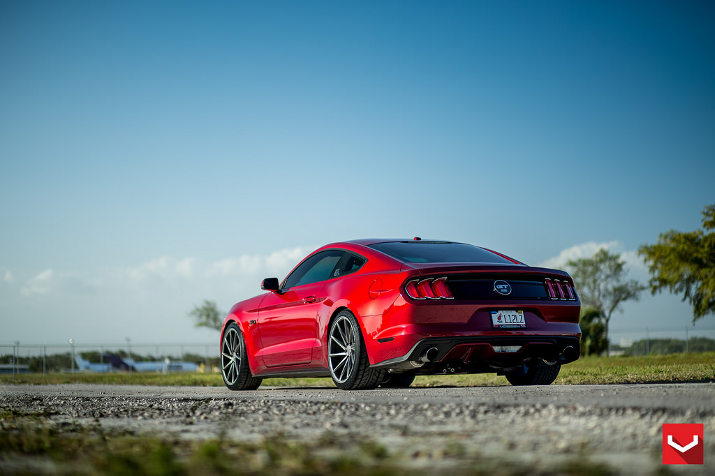 2015 Ford Mustang photo