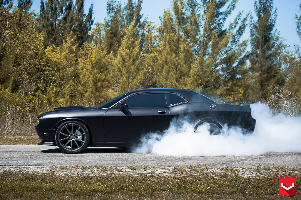 2015 Dodge Challenger photo