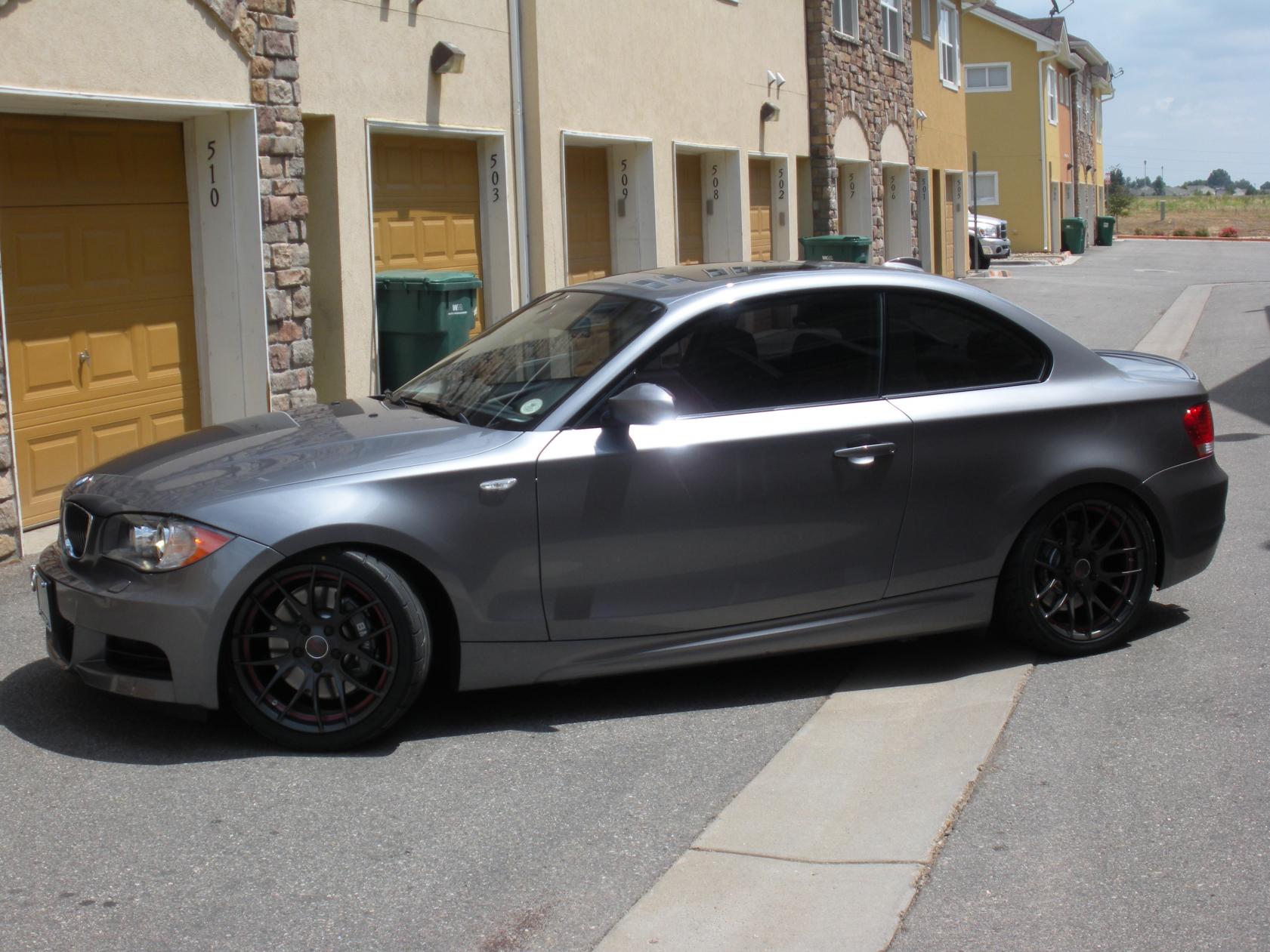 2009 BMW  135 photo