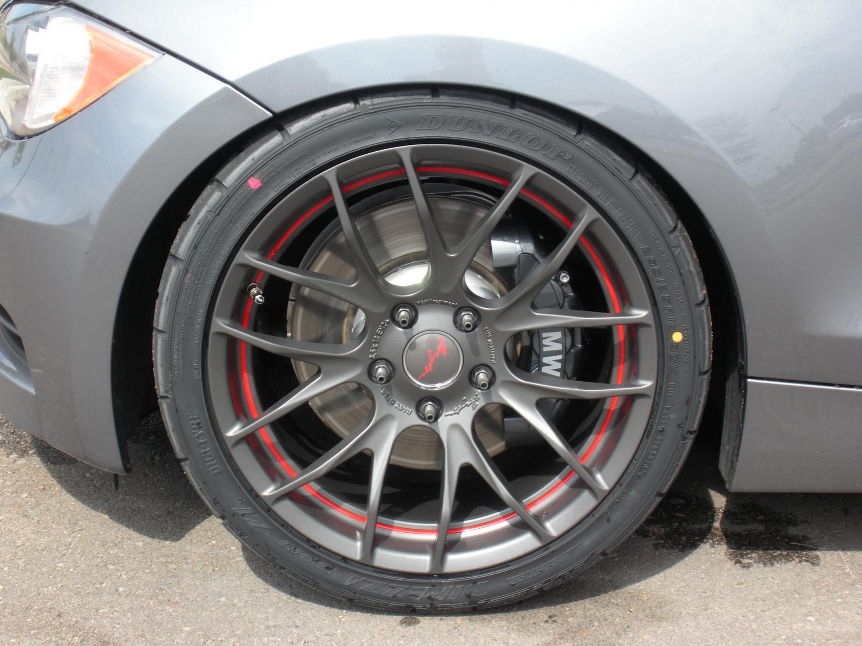 2009 BMW  135 photo