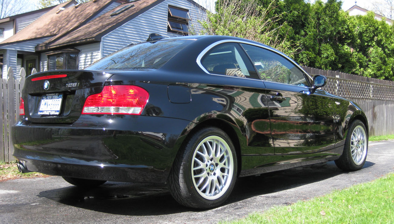 2009 BMW 128 photo