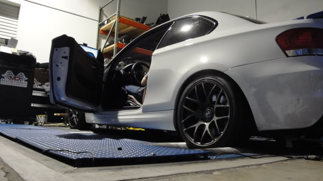 2010 BMW  135 photo