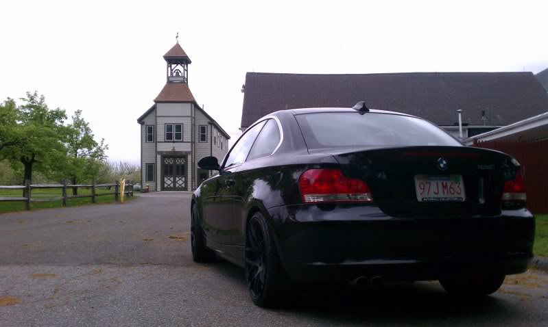 2010 BMW 128 photo