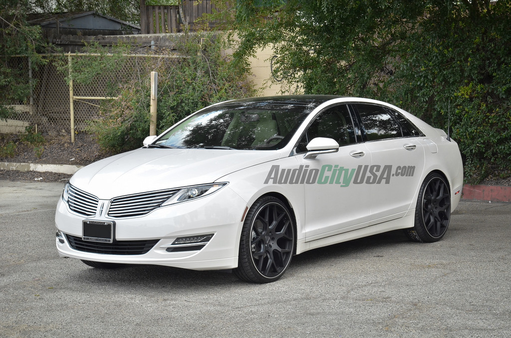 2014 Lincoln MKZ photo