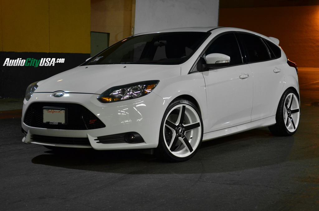 2014 Ford Focus ST photo