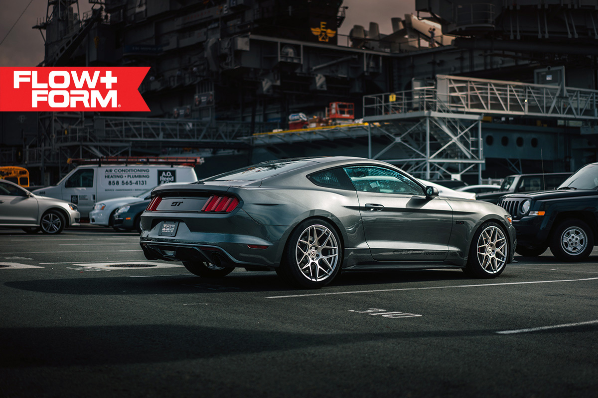 2015 Ford Mustang photo