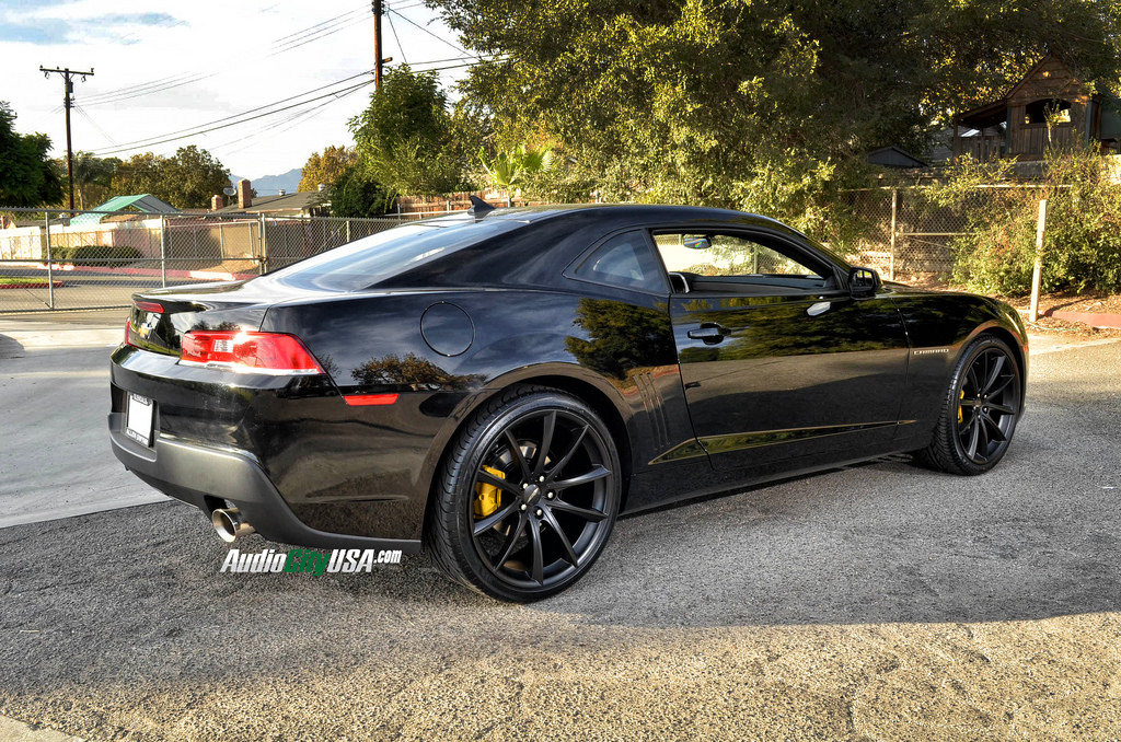 2014 Chevrolet Camaro photo