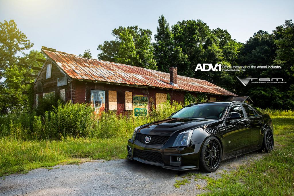 2014 Cadillac CTS-V photo