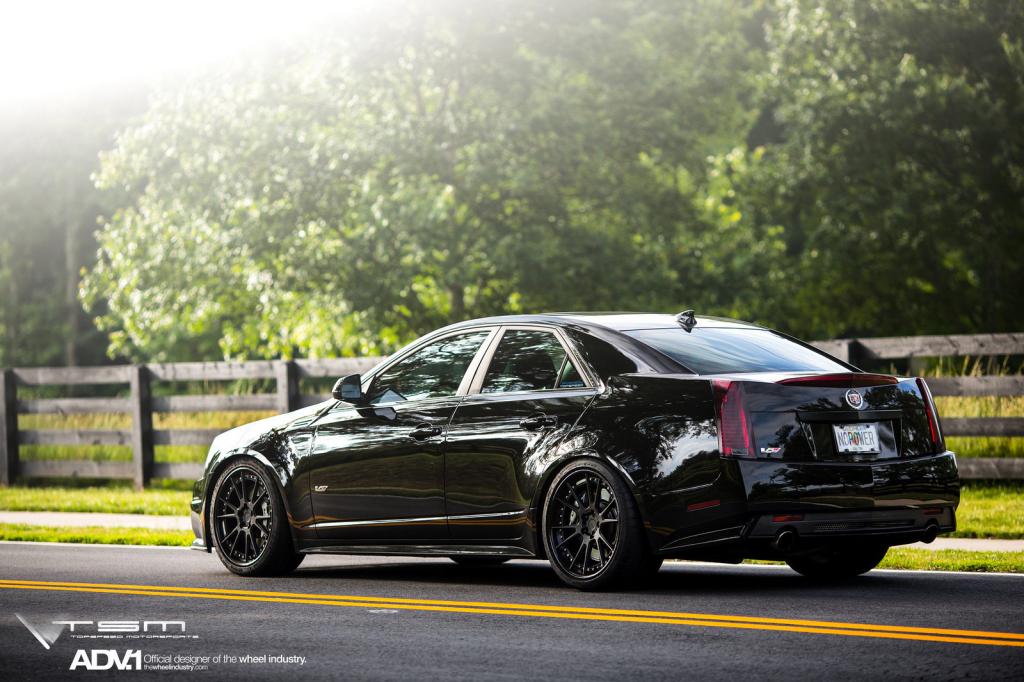 2014 Cadillac CTS-V photo