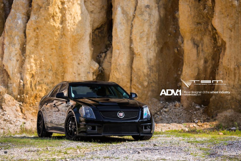 2014 Cadillac CTS-V photo