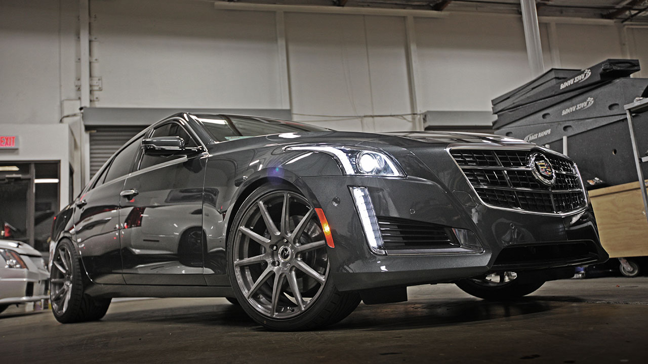 2015 Cadillac CTS-V photo