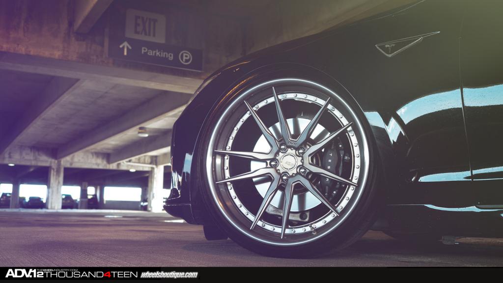 2014 Tesla Model S photo