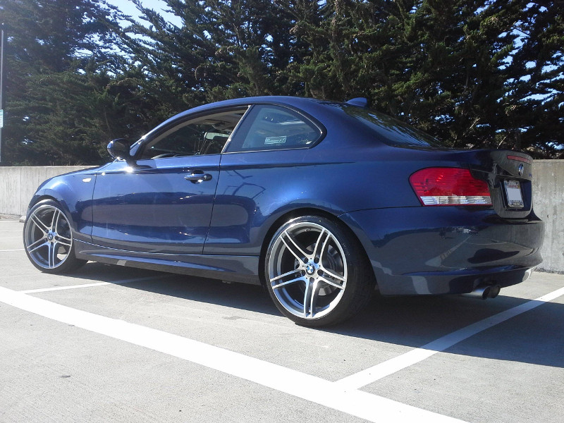 2010 BMW 128 photo