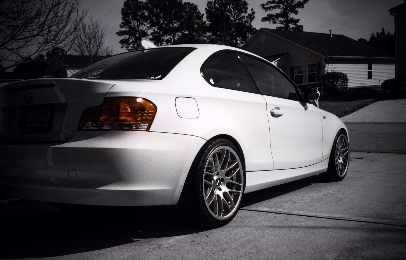 2010 BMW 128 photo