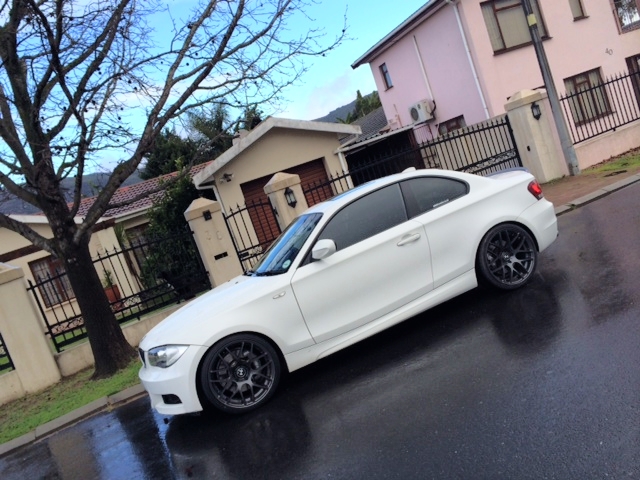 2010 BMW  135 photo