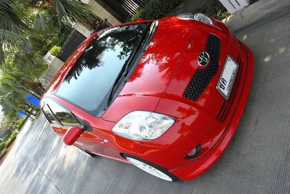 2007 Toyota Yaris photo