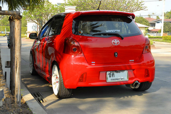 2007 Toyota Yaris photo