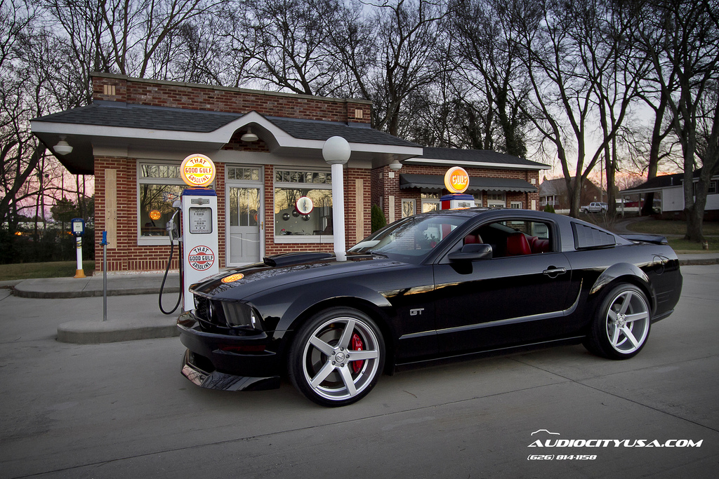2007 Ford Mustang photo