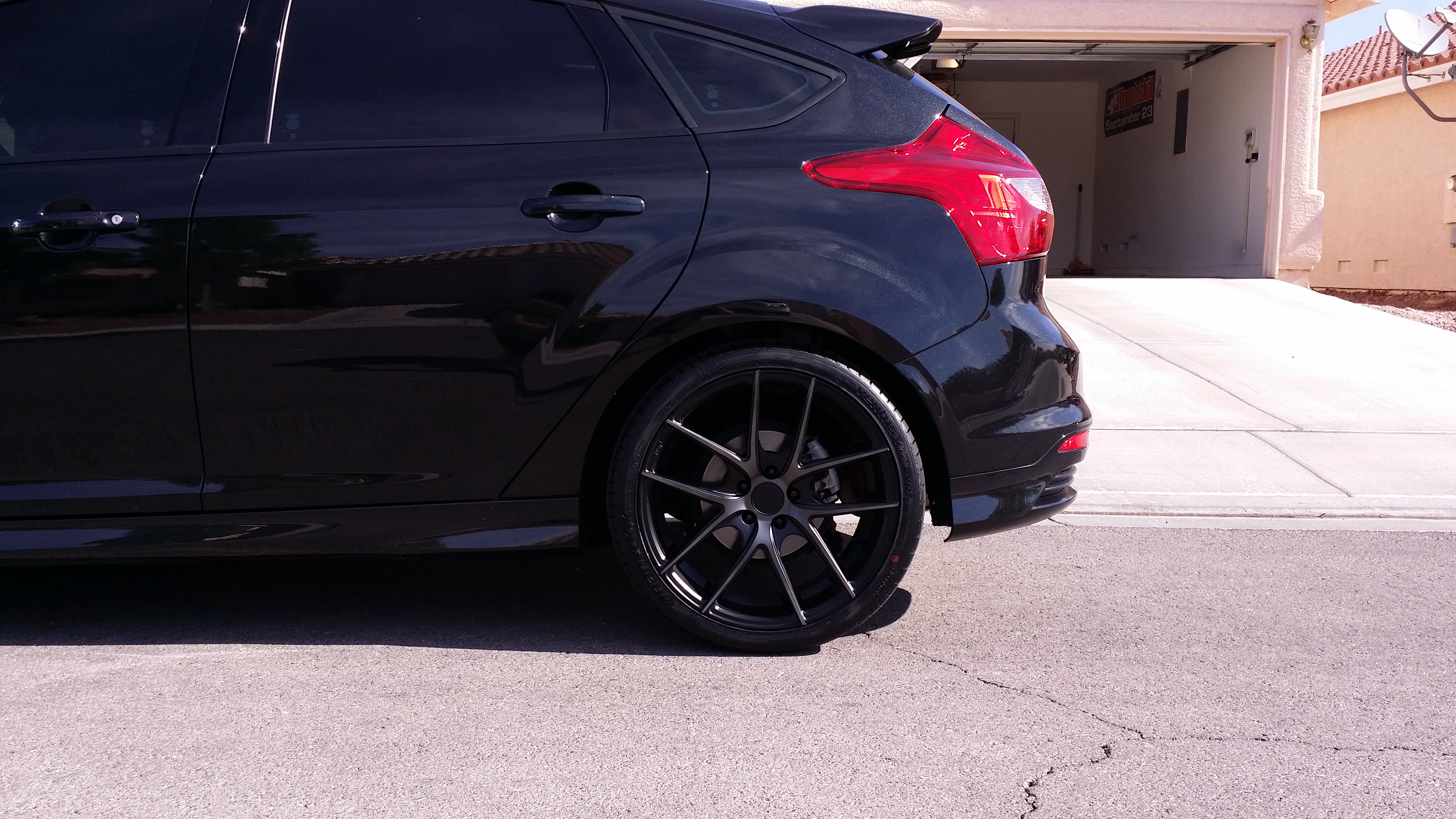 2015 Ford Focus ST photo