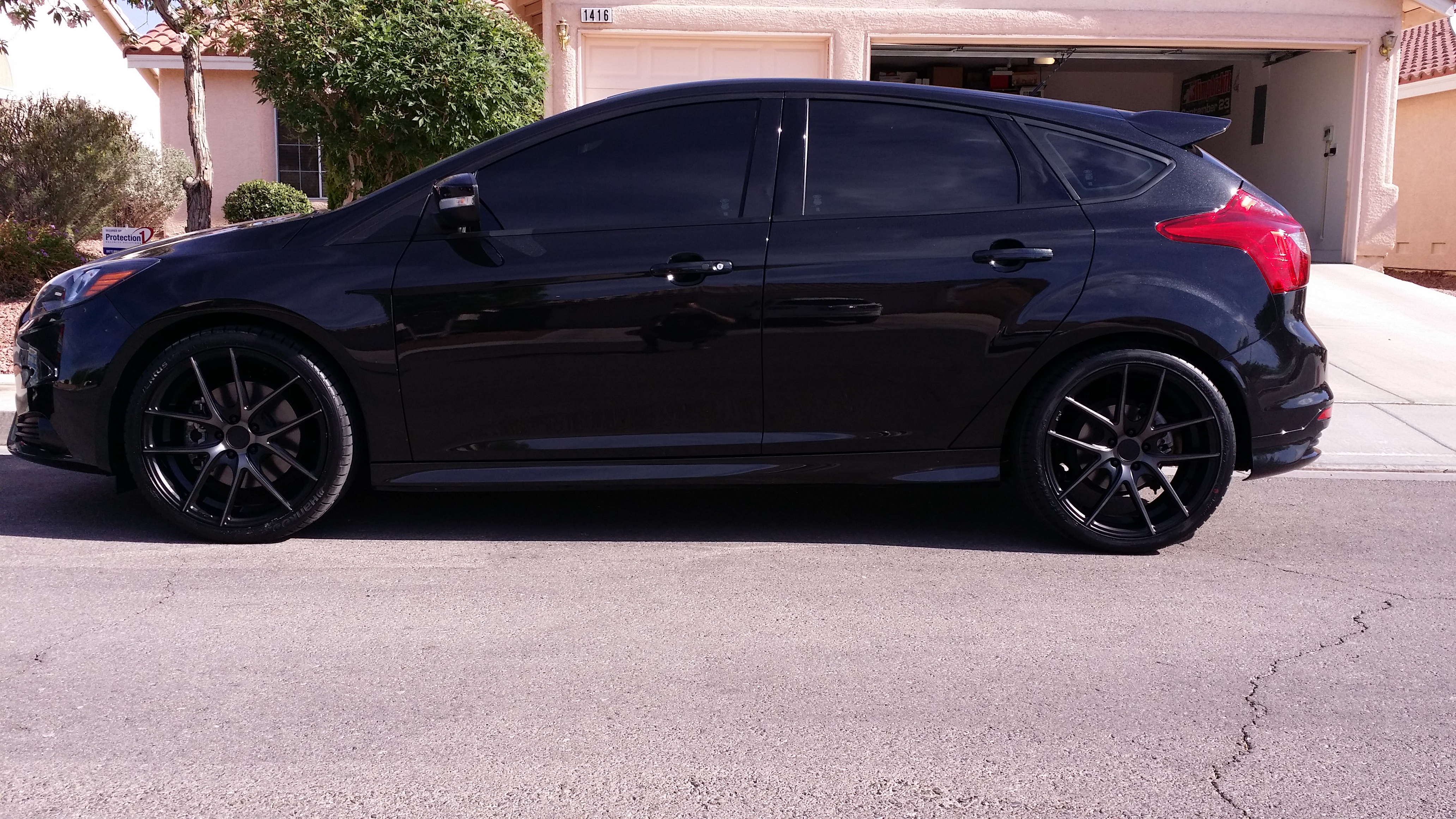 2015 Ford Focus ST photo