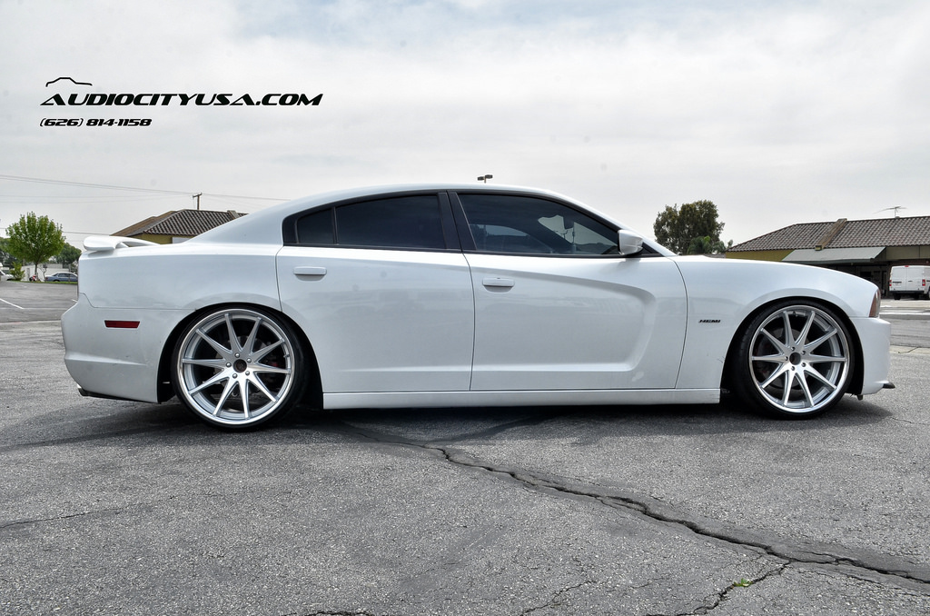 2013 Dodge Charger photo