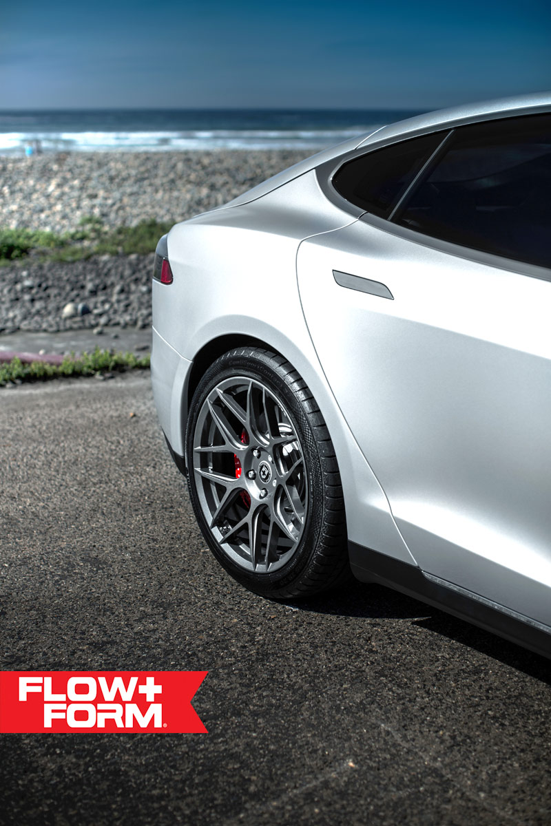 2014 Tesla Model S photo