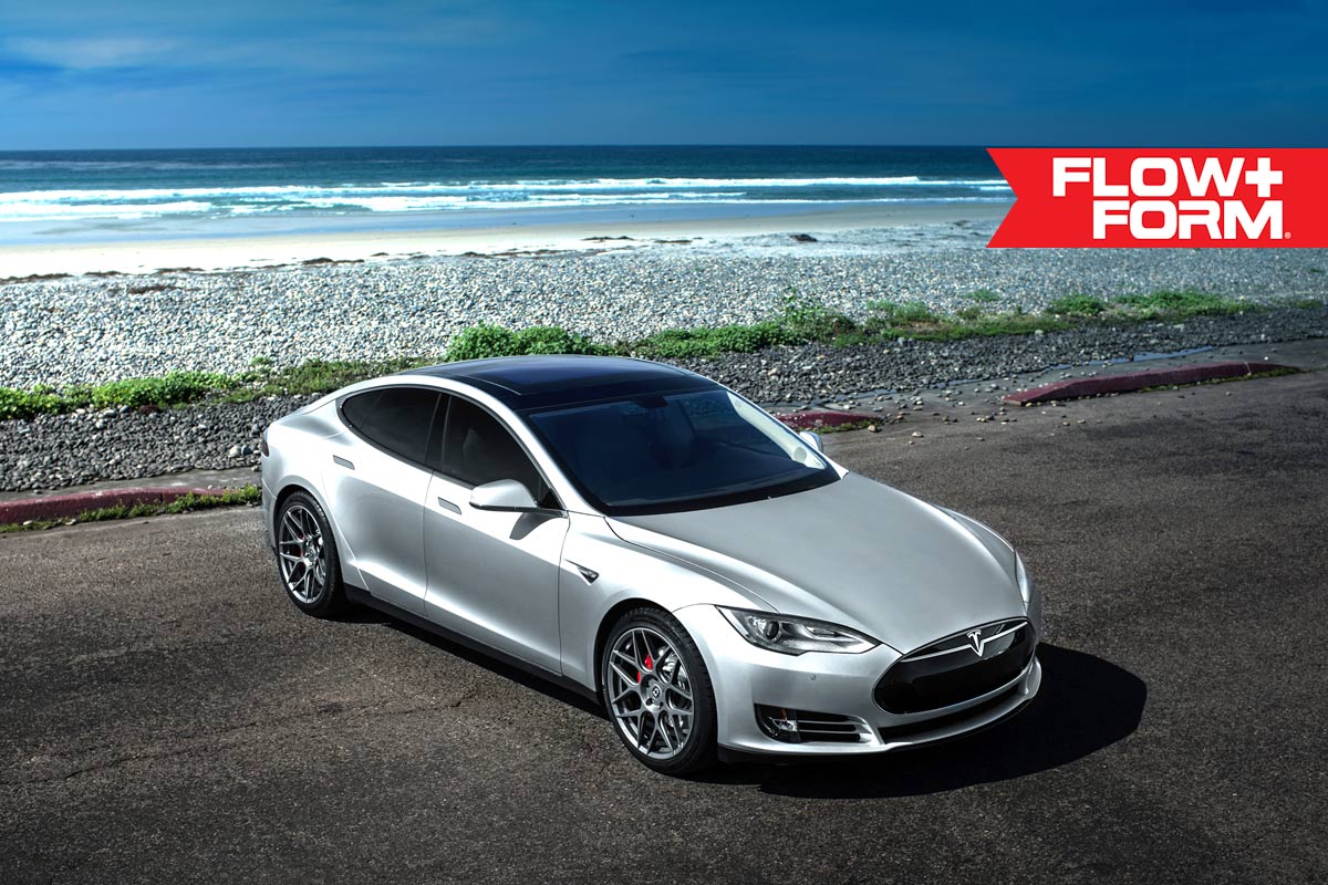 2014 Tesla Model S photo