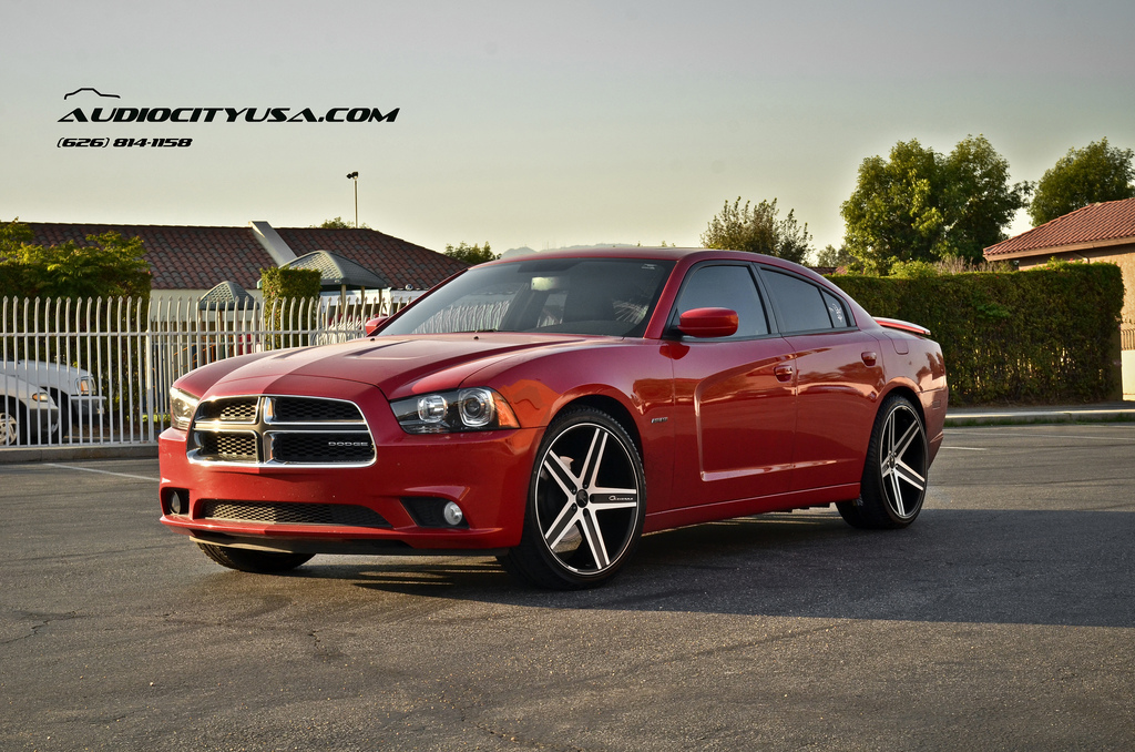 2012 Dodge Charger photo