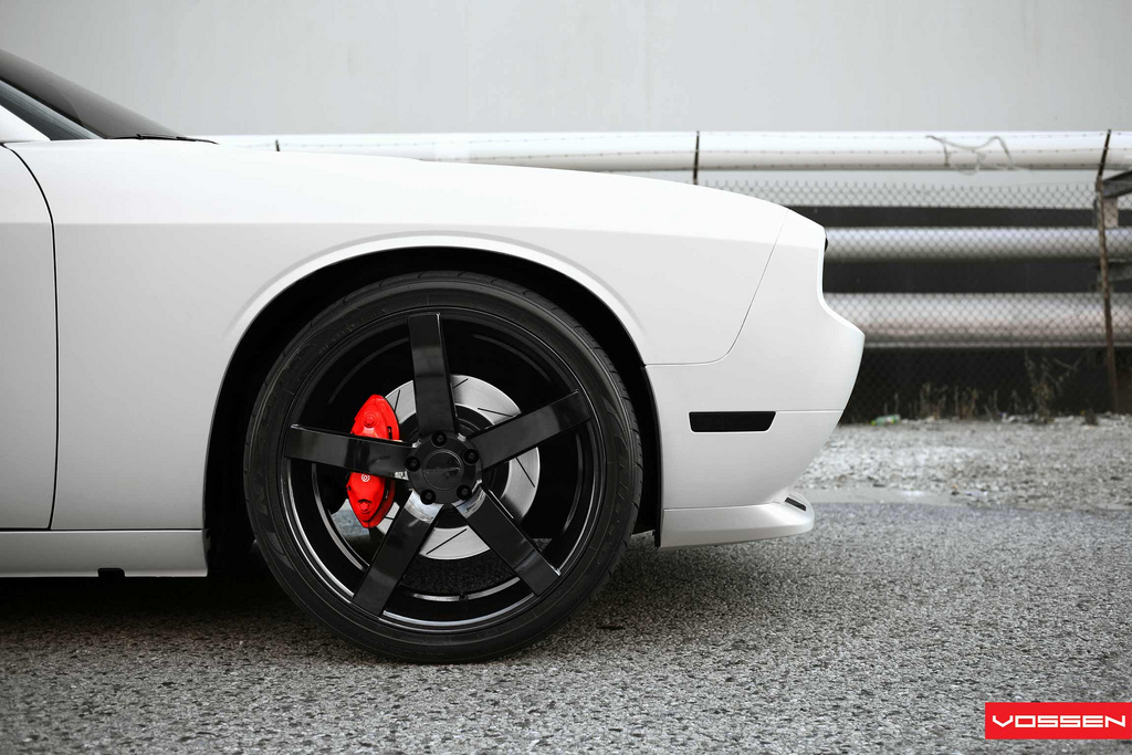 2013 Dodge Challenger photo