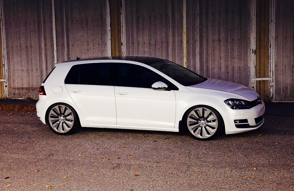 2015 Volkswagen Golf GTI photo