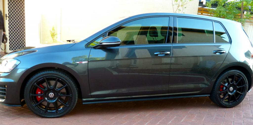 2015 Volkswagen Golf GTI photo
