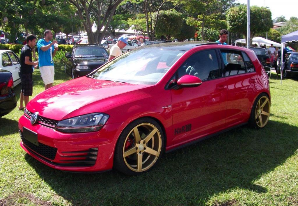 2015 Volkswagen Golf GTI photo
