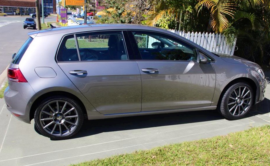 2015 Volkswagen Golf GTI photo