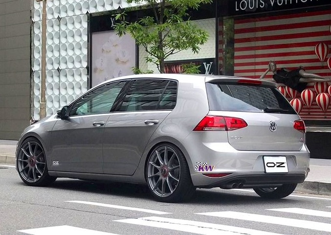2015 Volkswagen Golf GTI photo
