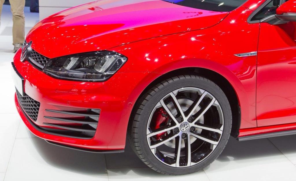 2015 Volkswagen Golf GTI photo