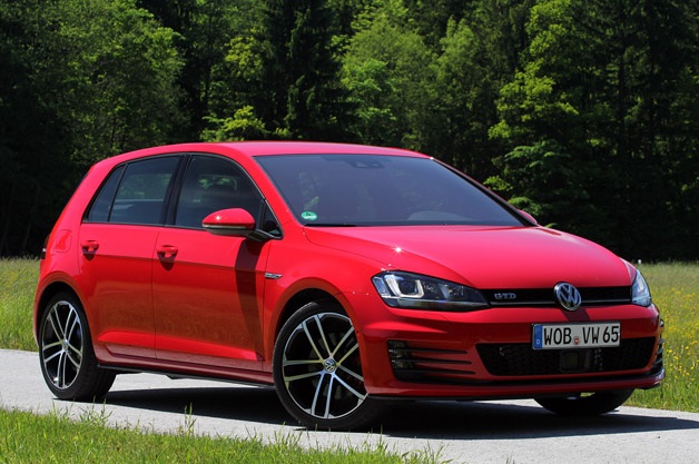2015 Volkswagen Golf GTI photo
