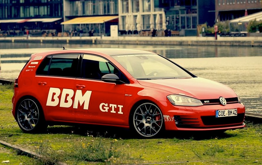 2015 Volkswagen Golf GTI photo