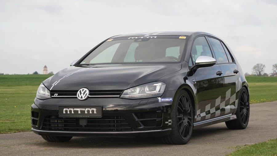 2015 Volkswagen Golf GTI photo